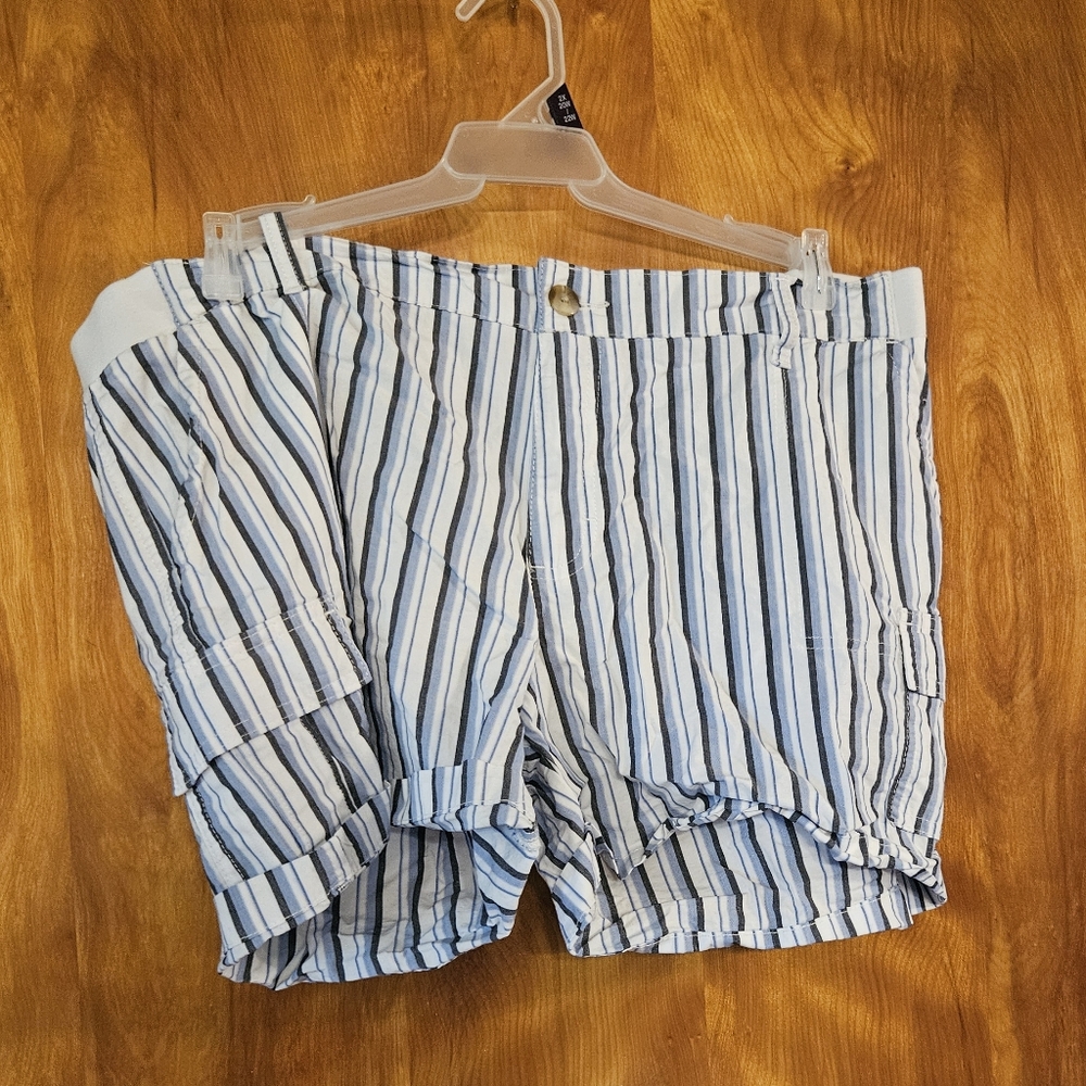 Lee Blue and White Cargo Shorts with Nautical Stripes